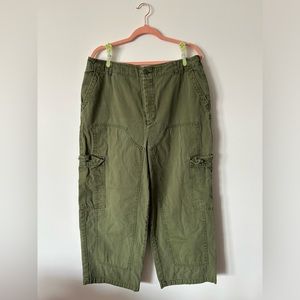 Universal Thread // Olive Green Cargo Pants w Panel Detail